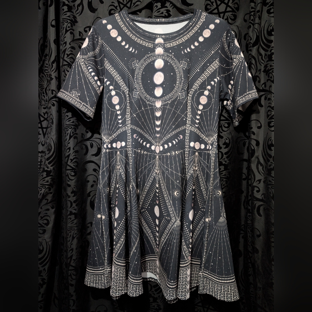 Moon Phases Evil Tee Mini Dress Size L